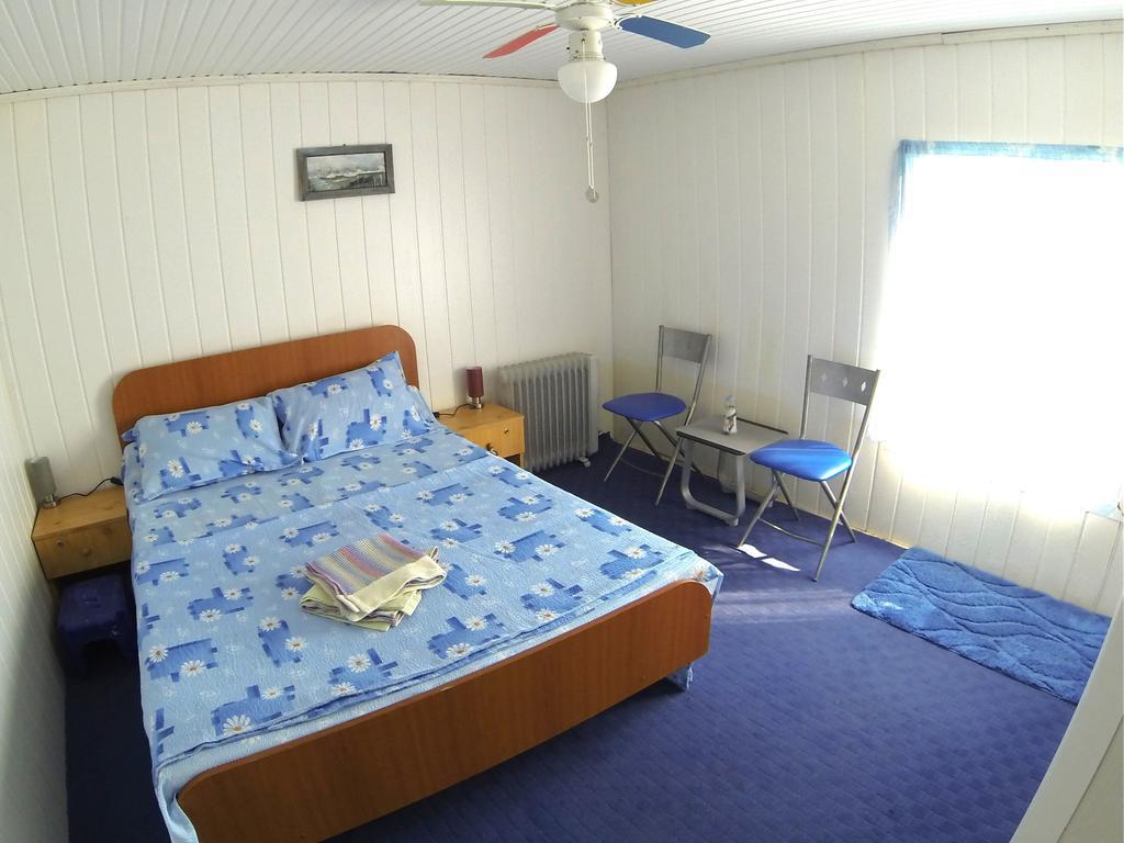 Delta Pontoon Hotel Mahmudia Phòng bức ảnh